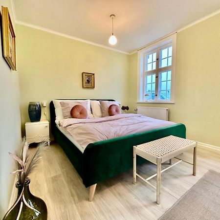 Hirtshals Gamle Station Bed & Breakfast Bagian luar foto