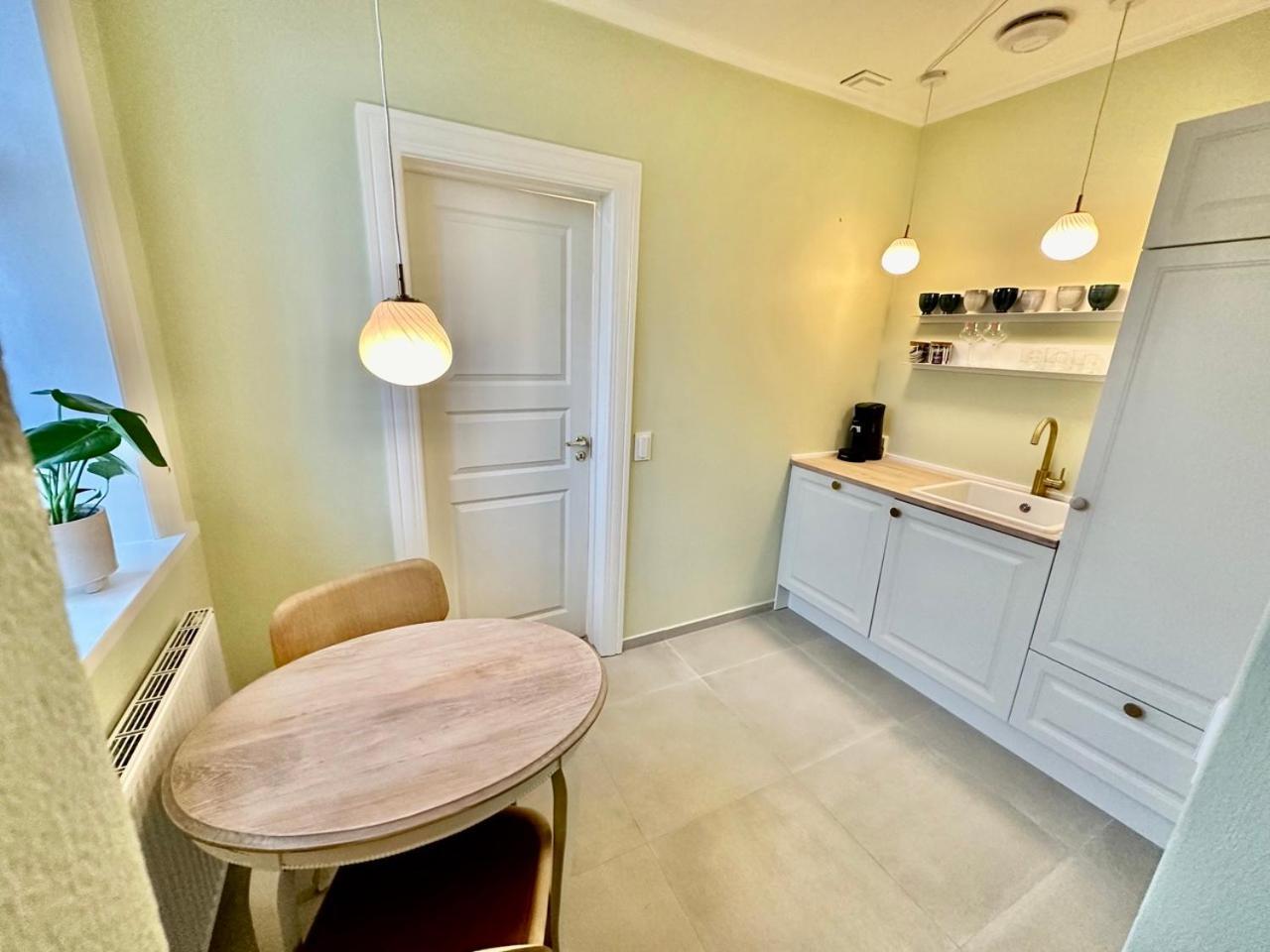 Hirtshals Gamle Station Bed & Breakfast Bagian luar foto