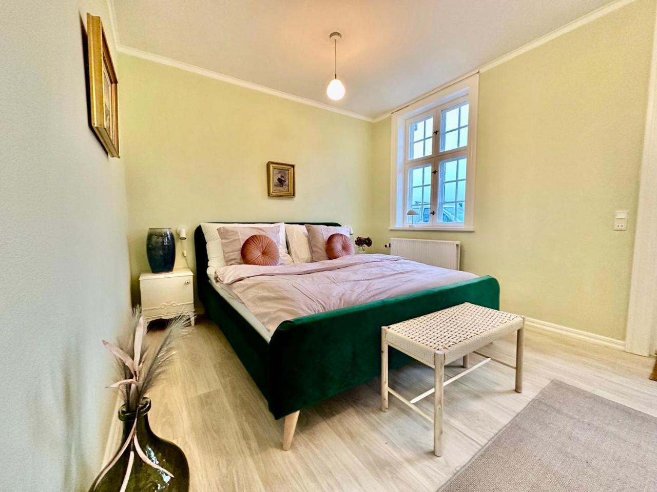 Hirtshals Gamle Station Bed & Breakfast Bagian luar foto